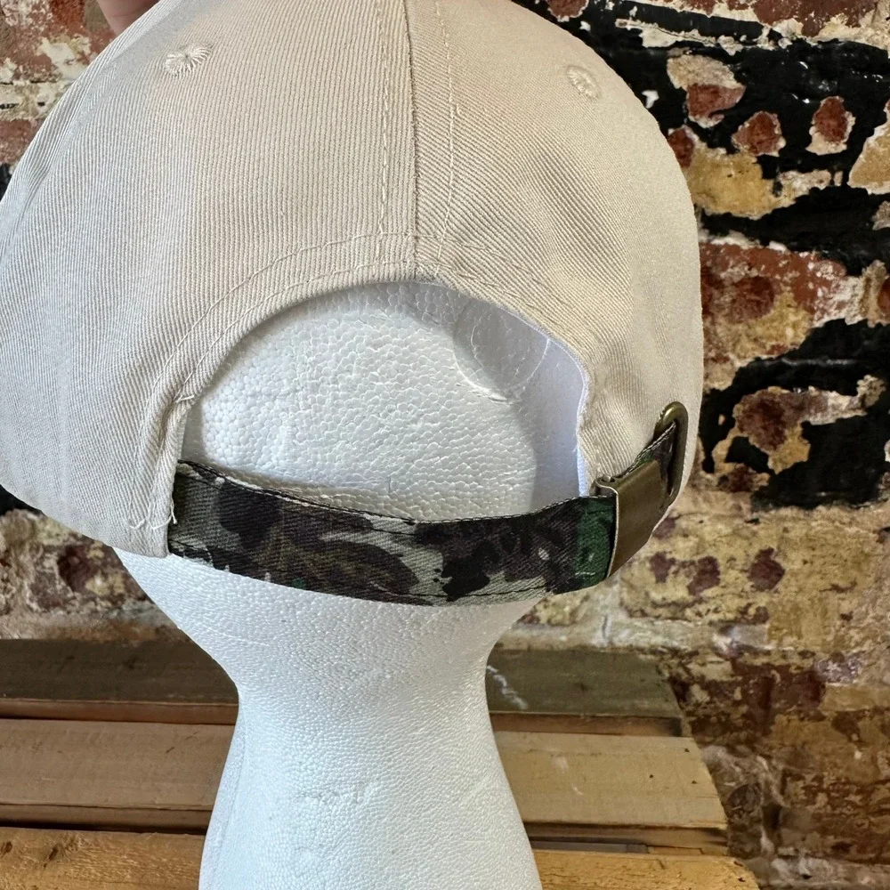 Mallard Duck Embroidered Two Tone Baseball Cap Camo Cream Hunting Hat Adjustable